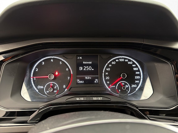 Volkswagen Polo 13 of 27
