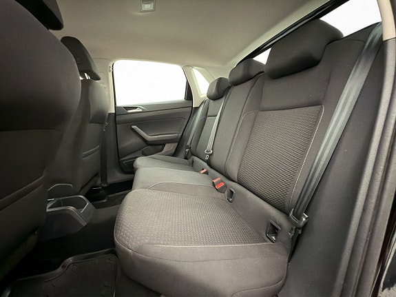 Volkswagen Polo 19 of 27