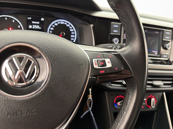 Volkswagen Polo 14 of 27