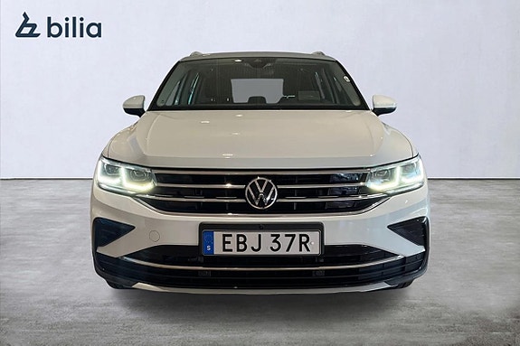 Volkswagen Tiguan 4 of 5