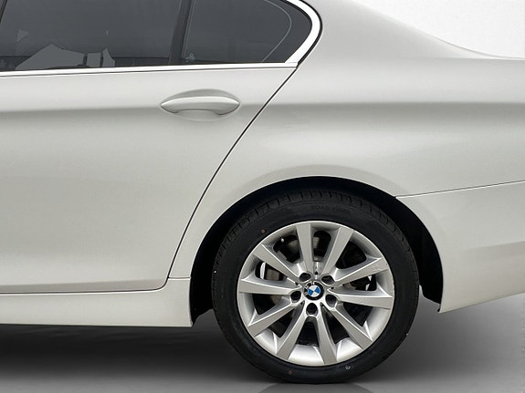 BMW 520d 28 of 29