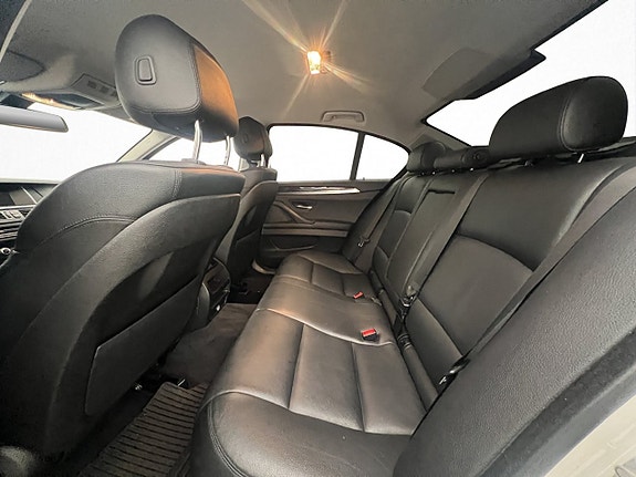 BMW 520d 24 of 29