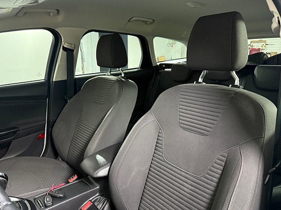 Ford Focus 10 of 19