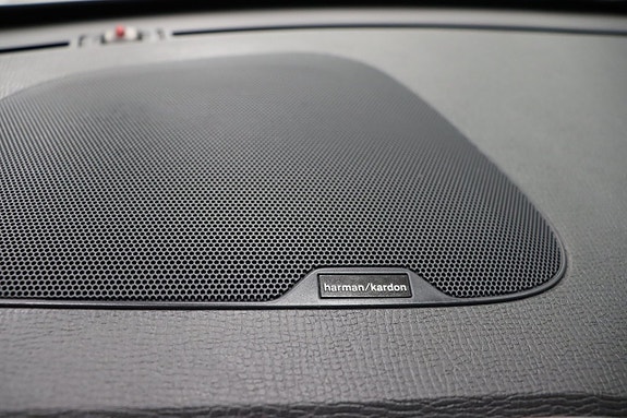 Volvo XC60 29 of 30