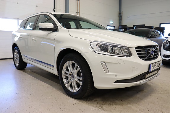 Volvo XC60 3 of 30