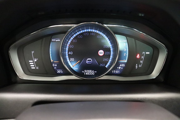 Volvo XC60 19 of 30
