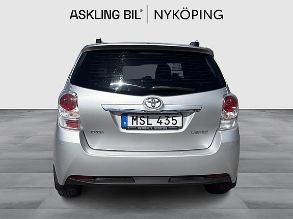 Toyota Verso 4 of 5