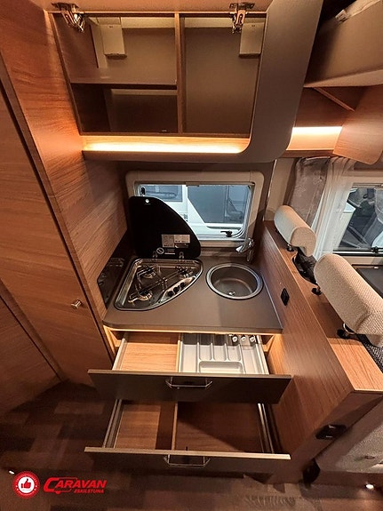 Weinsberg CARA SUITE 650 MF 9 of 24