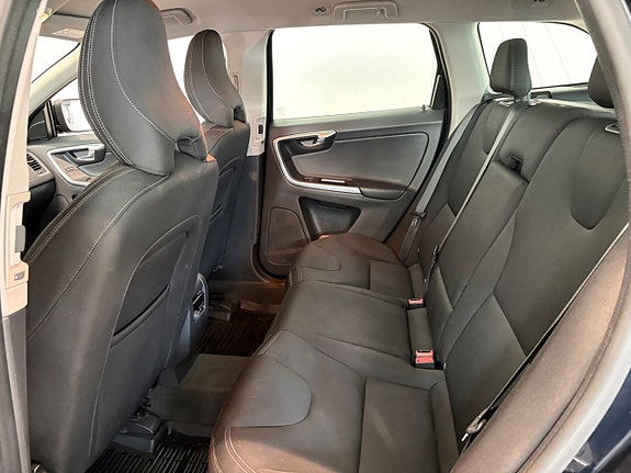 Volvo XC60 17 of 20