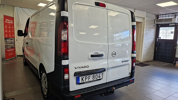 Opel Vivaro 4 of 5