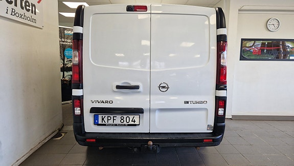 Opel Vivaro 5 of 5