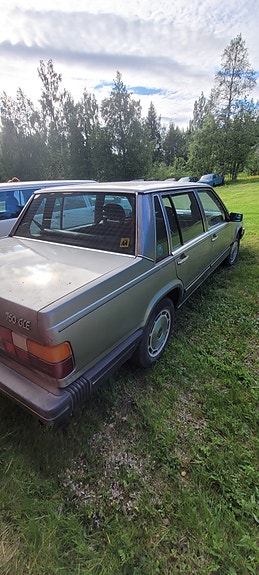 Volvo 760 1984 photo 4