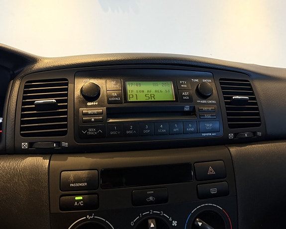 Toyota Corolla 15 of 18