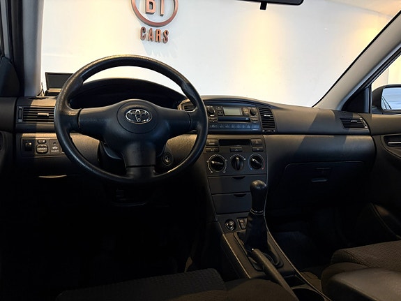 Toyota Corolla 10 of 18