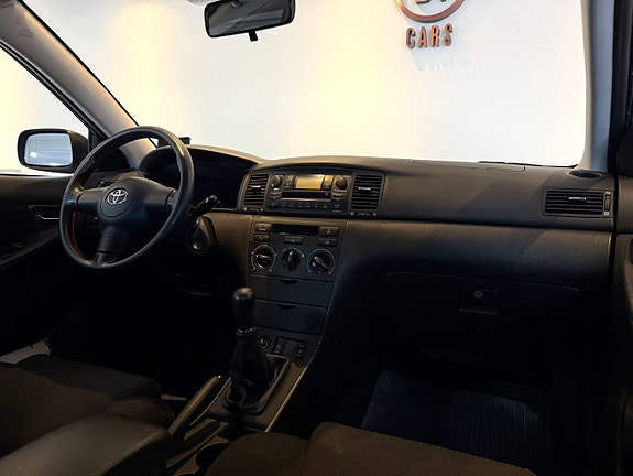 Toyota Corolla 11 of 18