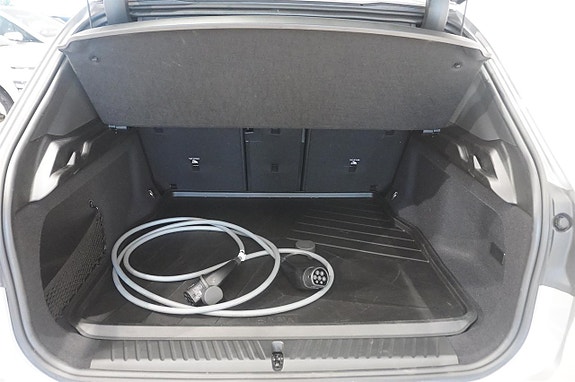 BMW iX3 10 of 16