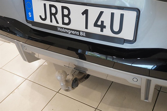 BMW iX3 12 of 16