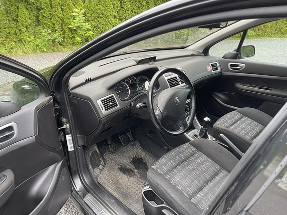 Peugeot 307 11 of 18