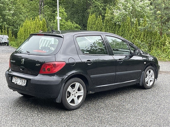 Peugeot 307 3 of 18