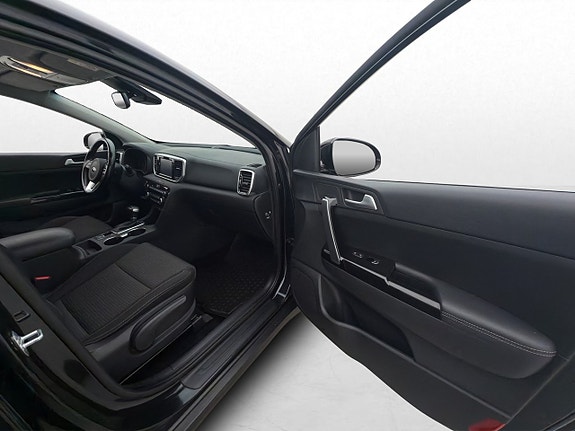 Kia Sportage 27 of 30