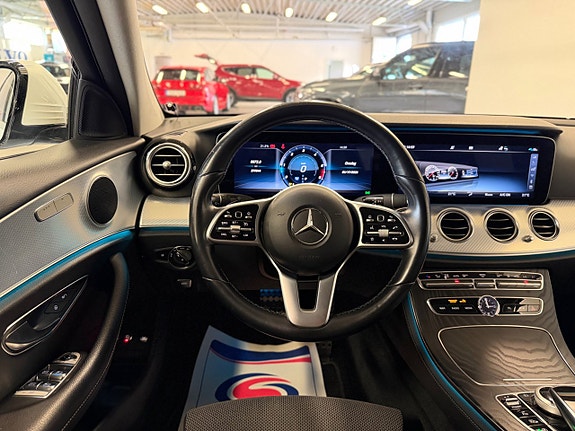 Mercedes-Benz E220 15 of 21