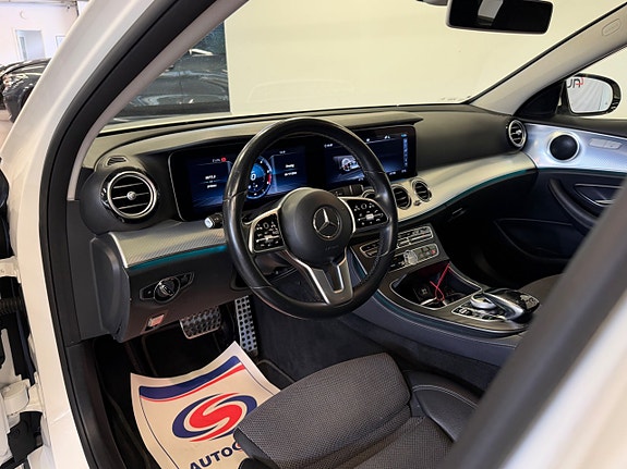 Mercedes-Benz E220 7 of 21
