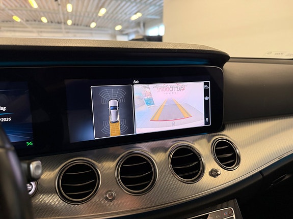 Mercedes-Benz E220 18 of 21
