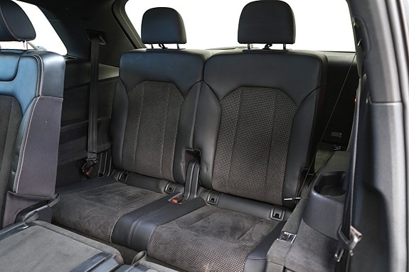 Audi Q7 13 of 26