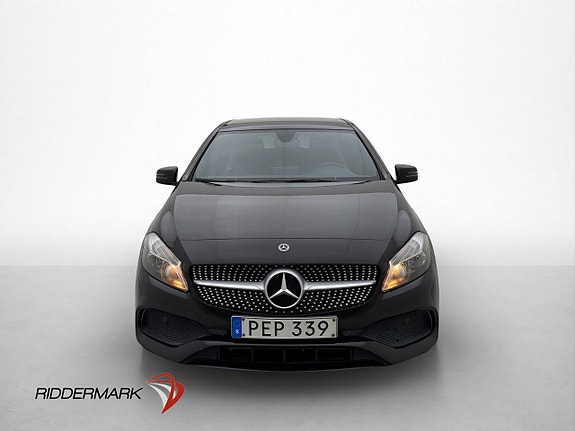 Mercedes-Benz A180 2 of 5