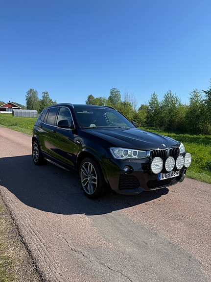 BMW X3 2 of 5
