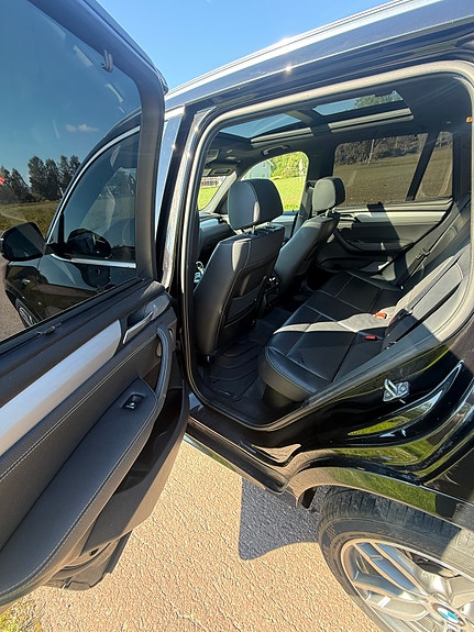 BMW X3 5 of 5
