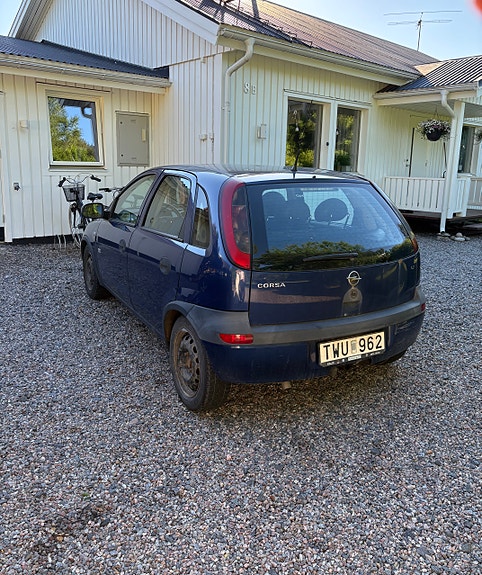 Opel Corsa 4 of 5