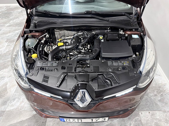Renault Clio 12 of 26