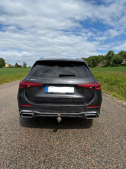 Mercedes-Benz C300 e 5 of 5