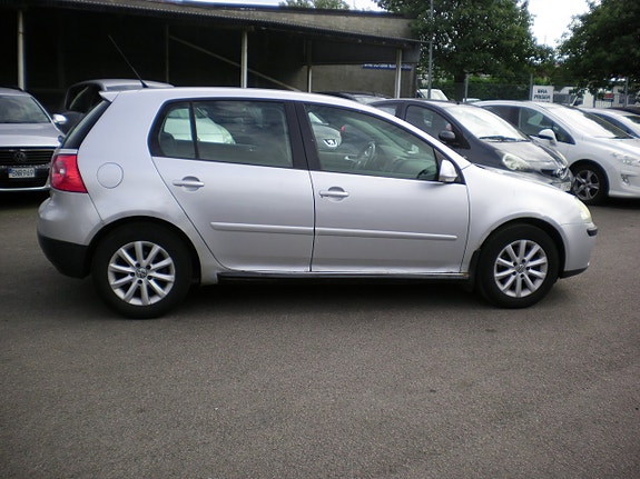 Volkswagen Golf-Serie 5 of 5