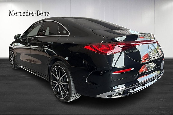 Mercedes-Benz CLA350 3 of 5
