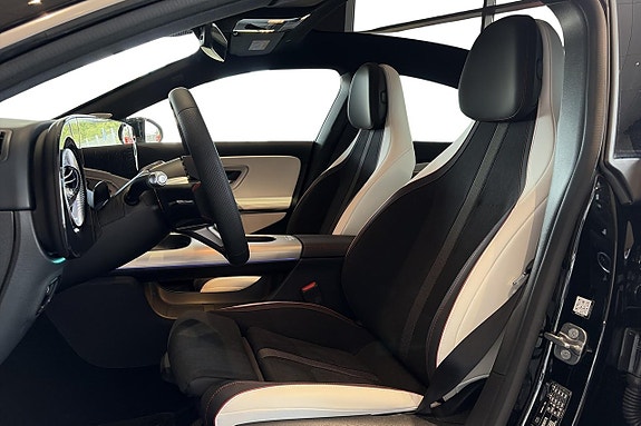 Mercedes-Benz CLA350 7 of 15