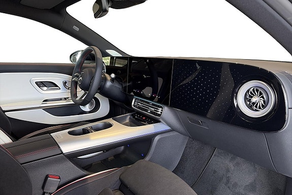 Mercedes-Benz CLA350 5 of 5