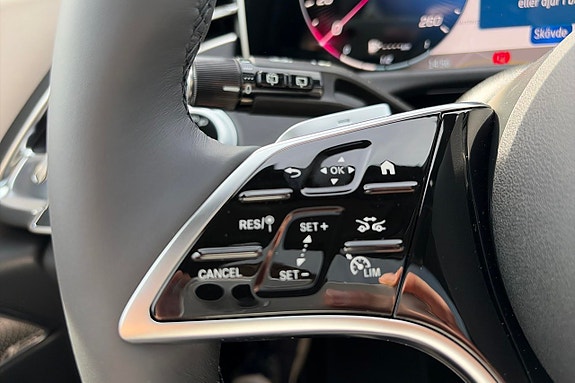 Mercedes-Benz E300 de 8 of 28