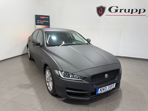 Jaguar XE 9 of 25