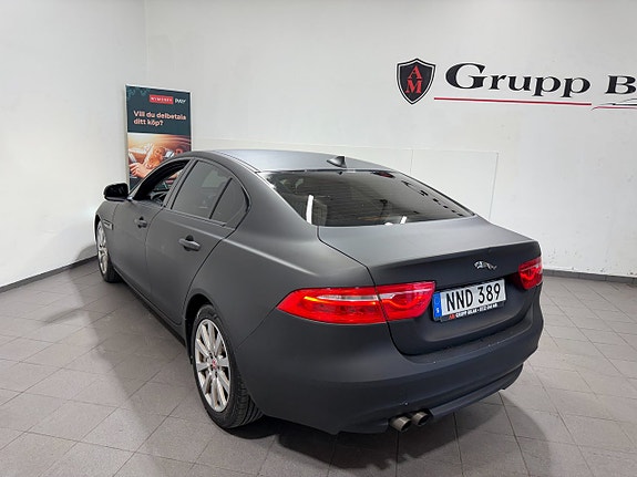 Jaguar XE 14 of 25