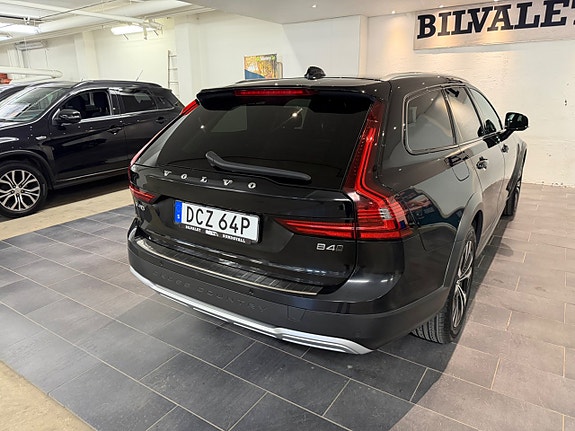 Volvo V90 Cross Country 5 of 5