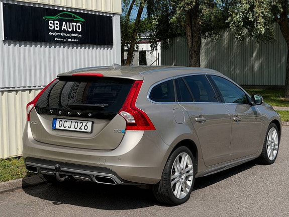 Volvo V60 3 of 13
