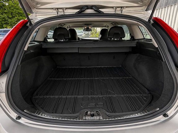 Volvo V60 12 of 13