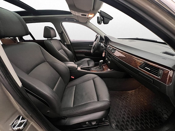 BMW 330d 15 of 30