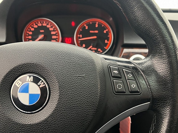 BMW 330d 27 of 30