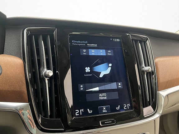 Volvo V90 23 of 30