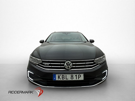 Volkswagen Passat 2 of 5