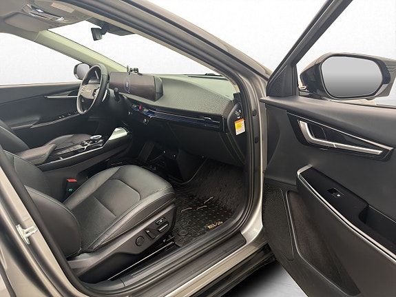 Kia EV6 12 of 30