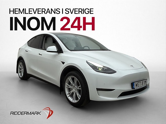 Tesla Model Y 4 of 30